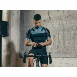 Wahoo Fitness Wahoo Tickr Fit -Billig El-cykler butik wahoo tickr fit wfbthr03 4 500x500 1